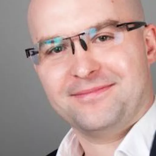 macegoniuk.jpg.180x300_q85_crop-smart_upscale.jpg